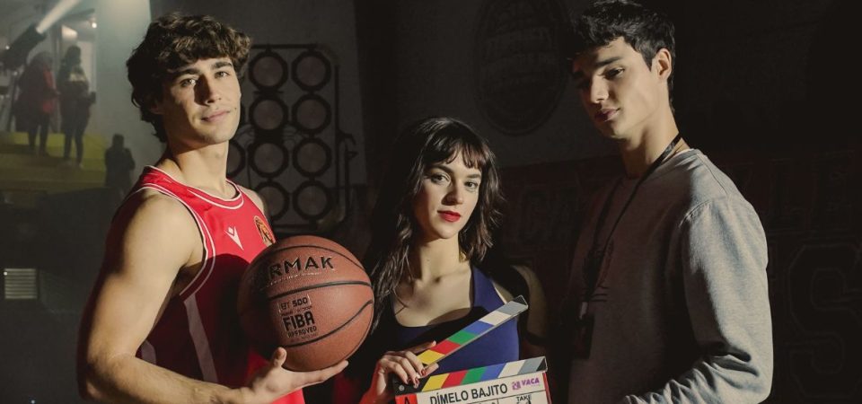 Veja o teaser de Diga-me Baixinho, novo filme espanhol do Prime Video