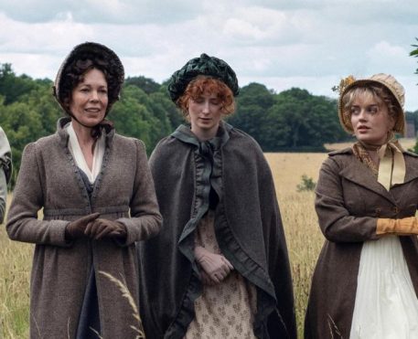 Orgulho e Preconceito | Versão da Netflix divulga primeira imagem do elenco