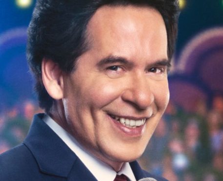 Silvio Santos Vem Aí ganha cartaz oficial e confirma data de estreia