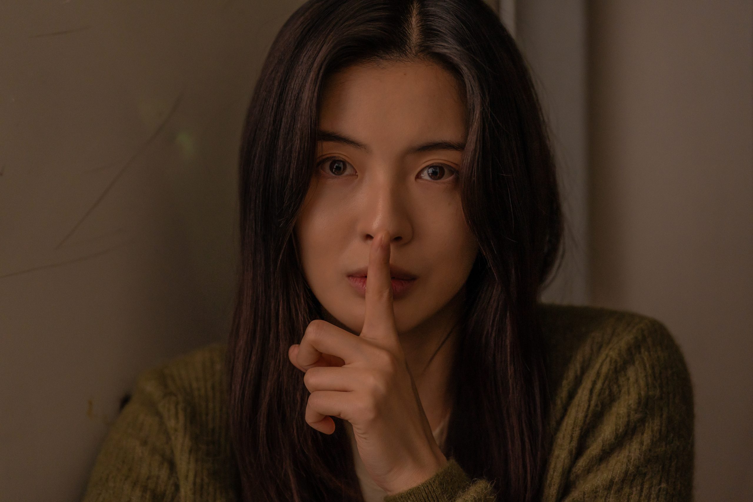Ruídos | Terror sul-coreano ganha cartaz, trailer e data de estreia no Brasil