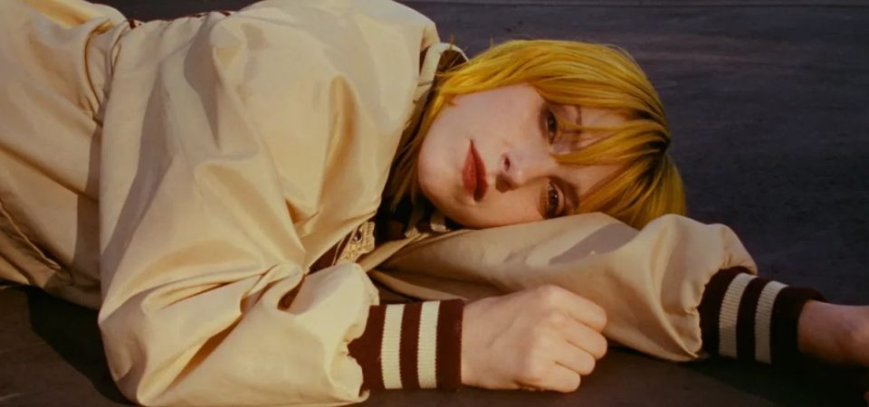 Hayley Williams lança clipe de “Ego Death At A Bachelorette Party”