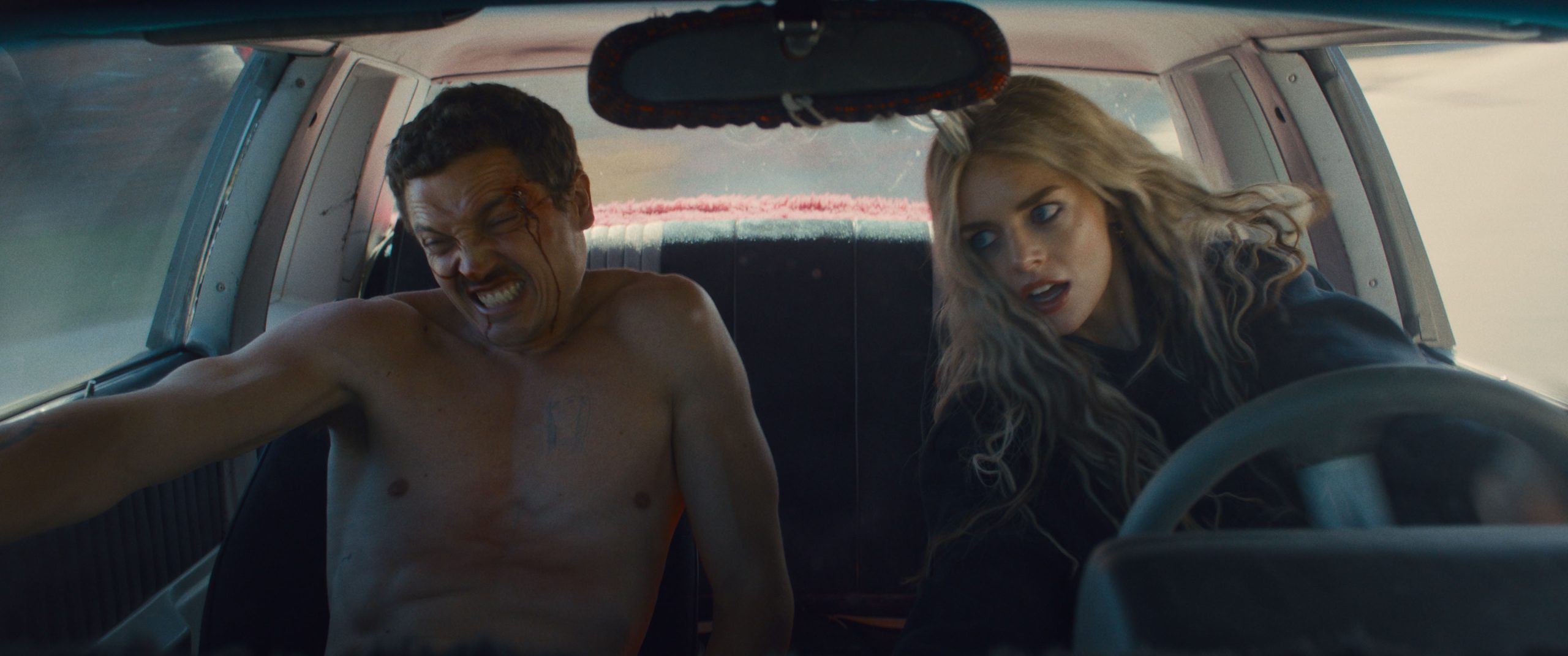 Motorista de Fuga | Thriller com Samara Weaving ganha cartaz e trailer
