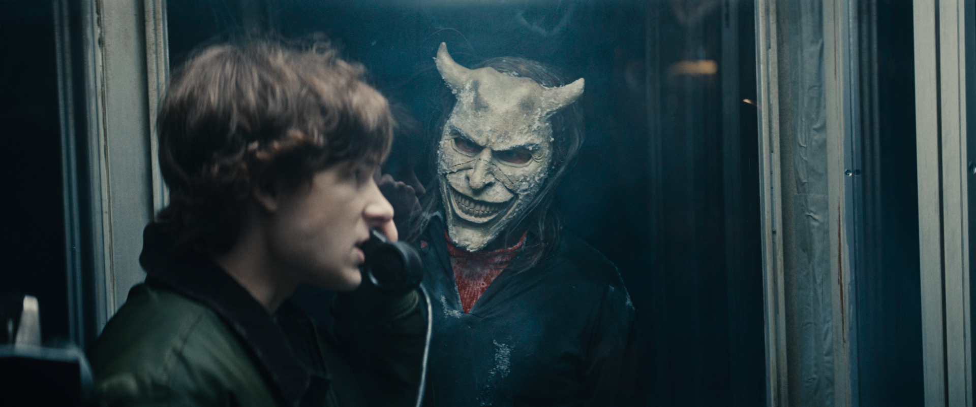 Universal Pictures lança novo trailer da sequência O Telefone Preto 2