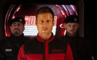 O Sobrevivente | Filme com Glen Powell ganha vídeo dos bastidores