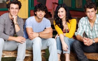 Joe Jonas anuncia retorno como Shane Gray em Camp Rock 3