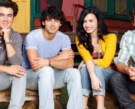 Joe Jonas anuncia retorno como Shane Gray em Camp Rock 3