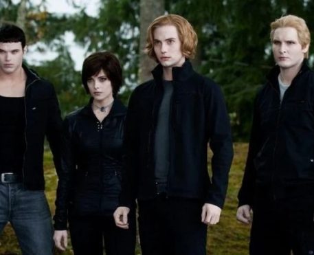 Atores de Crepúsculo vêm ao Brasil para evento com fãs