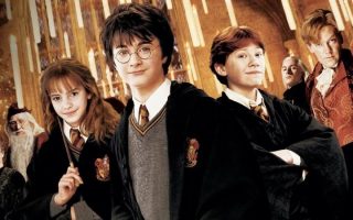 Warner Bros. Discovery e Redragon lançam linha oficial inspirada em Harry Potter para setups gamers