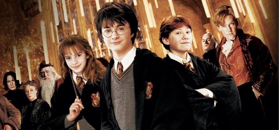 Warner Bros. Discovery e Redragon lançam linha oficial inspirada em Harry Potter para setups gamers