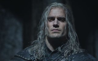 Henry Cavill sofre lesão e produção de Highlander é adiada
