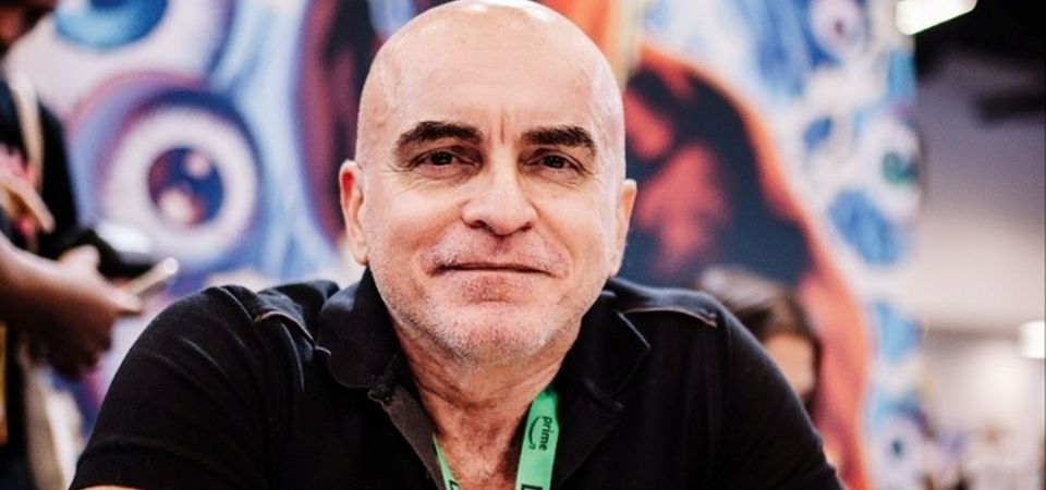 CCXP25 celebra legado dos quadrinhos nacionais com homenagem a Mike Deodato