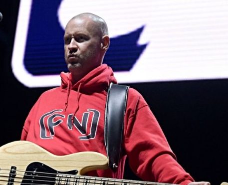 Sam Rivers, baixista do Limp Bizkit, morre aos 48 anos