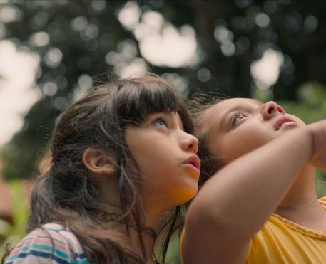 A Natureza das Coisas Invisíveis: a potência da amizade e a finitude