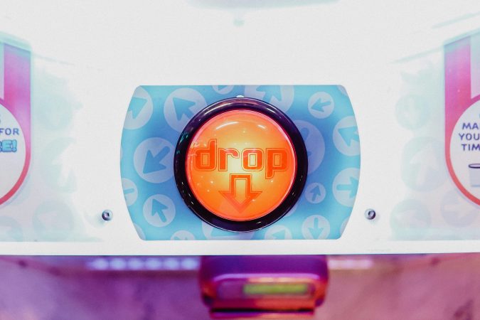 Do arcade ao mobile: a evolução dos jogos de “um botão”