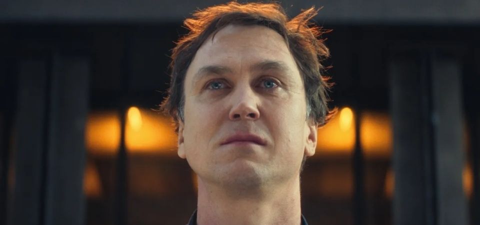 Lars Eidinger será o vilão Brainiac em Superman 2