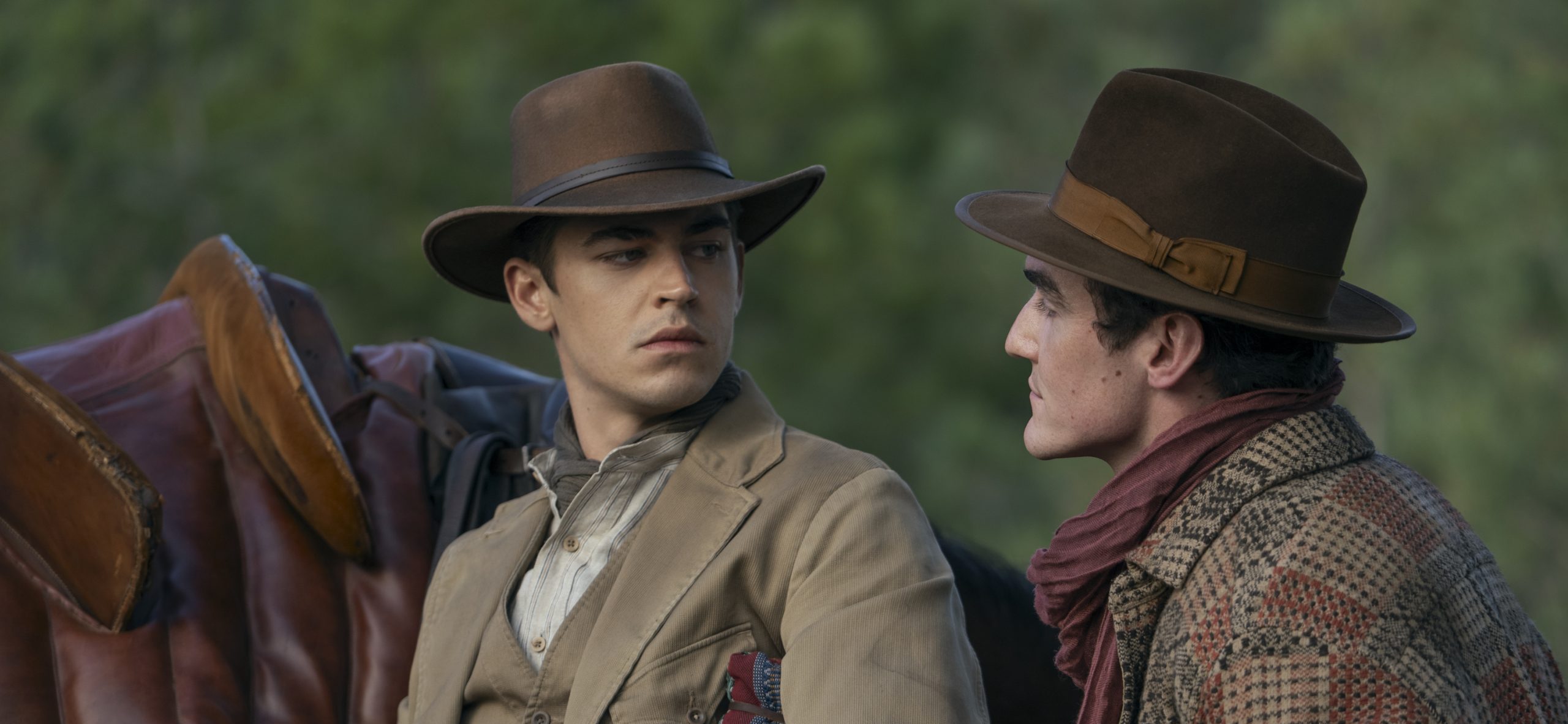 Jovem Sherlock ganha trailer e novo cartaz