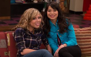 As melhores séries teens para maratonar no feriado na Pluto TV