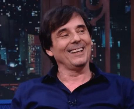 Ricardo Schnetzer, a voz nacional de Tom Cruise e Al Pacino, morre aos 72 anos