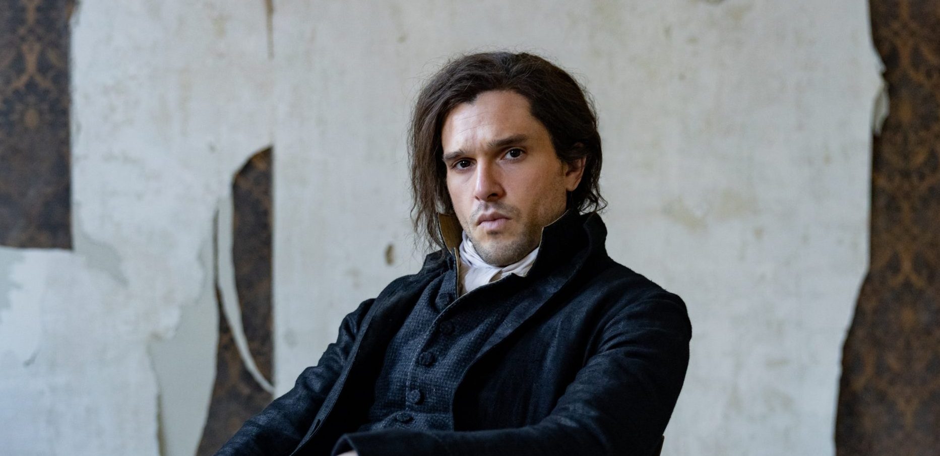 Um Conto de Duas Cidades ganha primeiras imagens