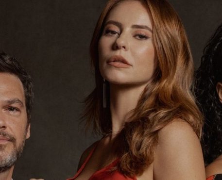 Netflix apresenta o elenco do filme nacional A Estranha na Cama