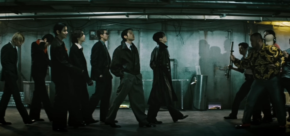 BTS lança MV de “2.0” com referência a Oldboy