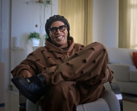 Netflix revela trailer do documentário Ronaldinho Gaúcho