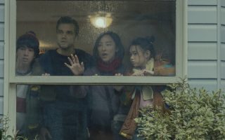 A Última Casa, suspense com Wagner Moura e Greta Lee, ganha primeiras imagens