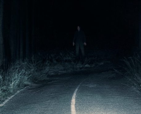 Passageiro do Mal, terror com Melissa Leo, ganha cartaz e trailer