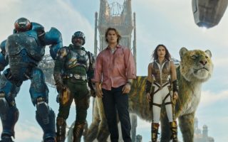 Nicholas Galitzine, Camila Mendes e Travis Knight vêm ao Brasil para promover Mestres do Universo