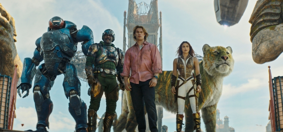 Nicholas Galitzine, Camila Mendes e Travis Knight vêm ao Brasil para promover Mestres do Universo