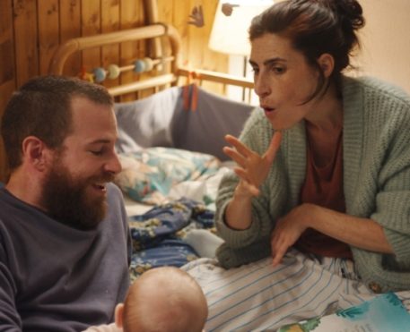 Surda: drama espanhol emociona ao retratar maternidade e deficiência auditiva