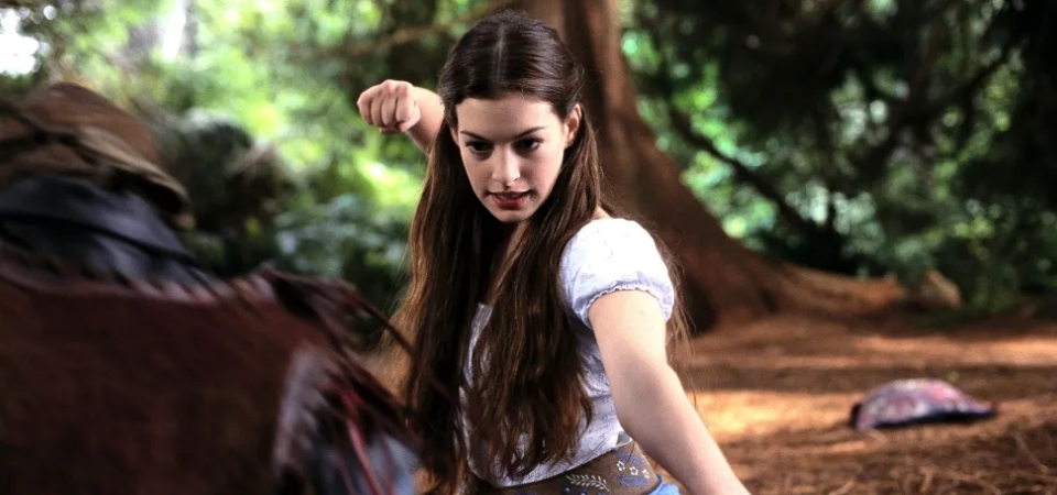 Anne Hathaway produzirá série de Uma Garota Encantada para o Disney+