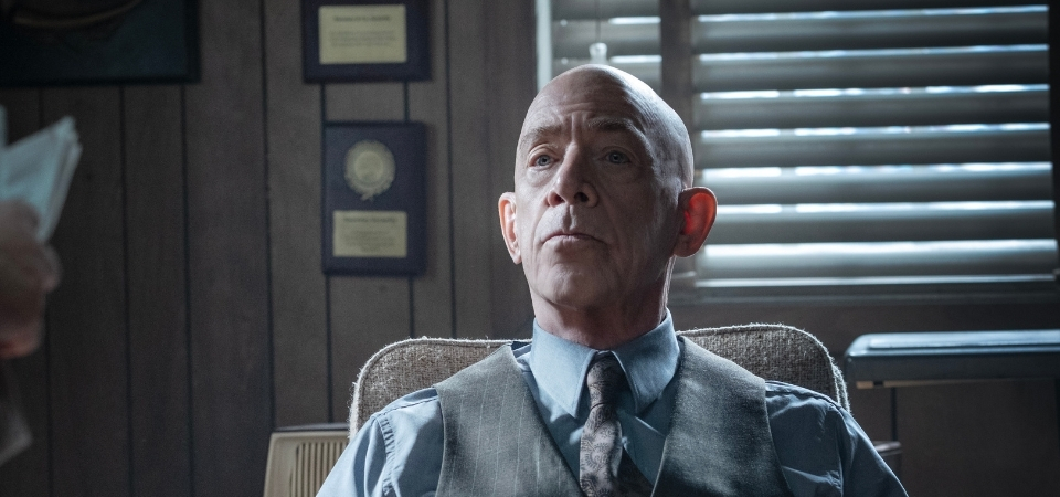 MGM+ divulga trailer oficial da série Donos do Oeste, com J.K. Simmons