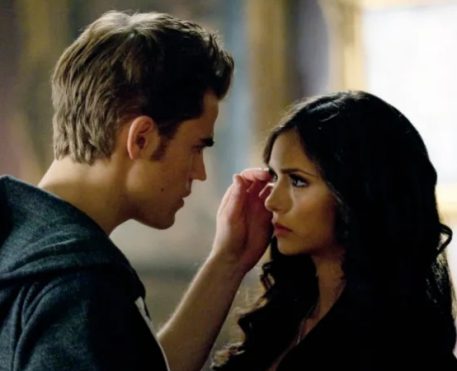 Nina Dobrev e Paul Wesley vão se reencontrar em nova série de suspense do Hulu