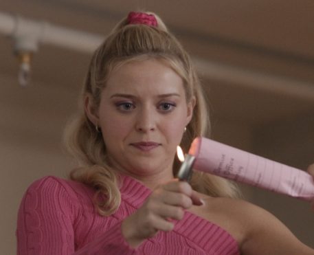 Elle: Legalmente Loira demora para encontrar sua identidade