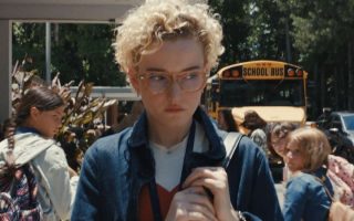 Apple TV anuncia Guilty Creatures, série estrelada e produzida por Julia Garner