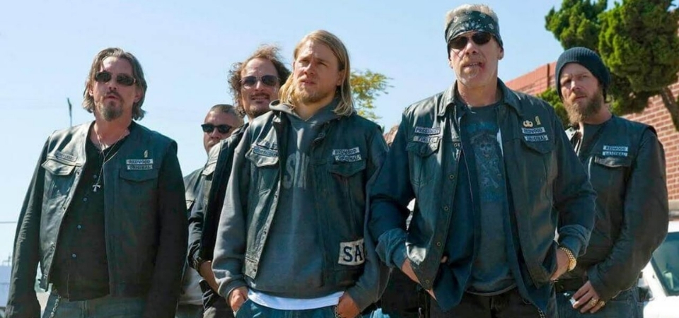 Sons of Anarchy vai ganhar spin-off com Charlie Hunnam e elenco original