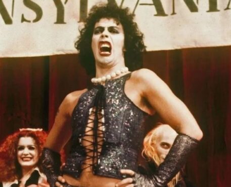 Tim Curry, astro de The Rocky Horror Picture Show e It, morre aos 80 anos