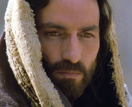 A Paixão De Cristo ganha cartaz para relançamento nos cinemas brasileiros