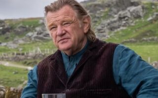 Far Cry: série do FX escala Brendan Gleeson, Jennifer Jason Leigh e mais