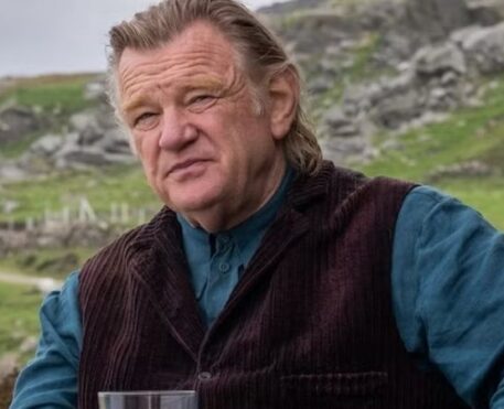 Far Cry: série do FX escala Brendan Gleeson, Jennifer Jason Leigh e mais