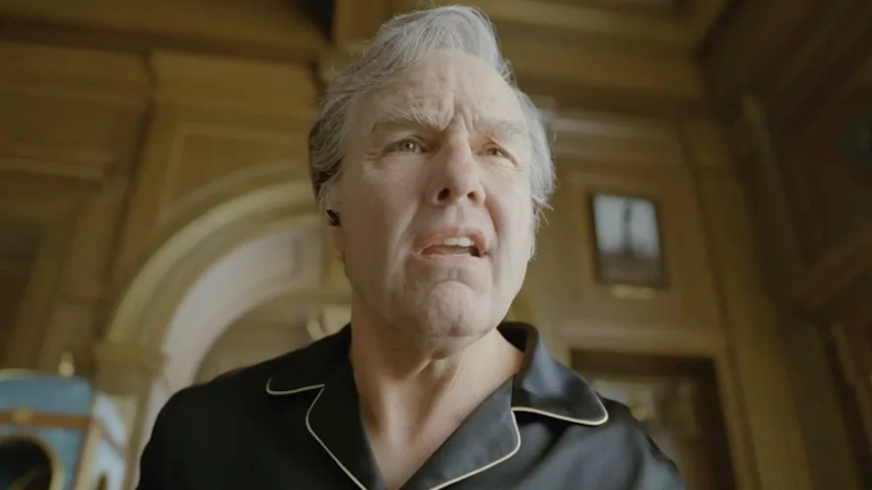 Digger | Tom Cruise estrela novo trailer irônico e caótico do filme