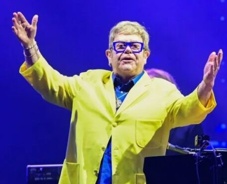 Elton John transforma simplicidade em grandiosidade no Rock in Rio