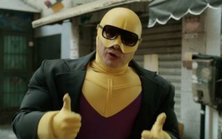 Veja o trailer oficial de Overman, comédia baseada na obra de Laerte Coutinho