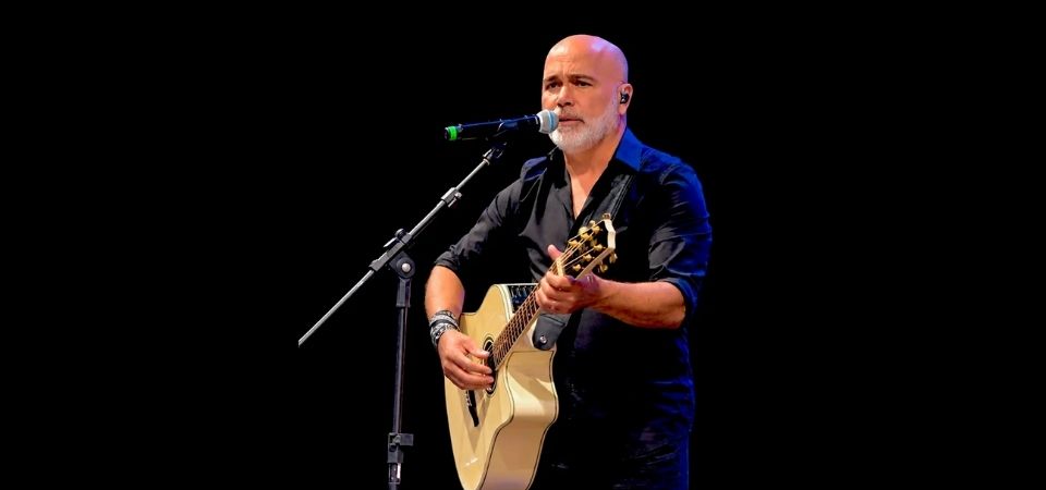 Rick, da dupla Rick & Renner, morre aos 59 anos em acidente de helicóptero