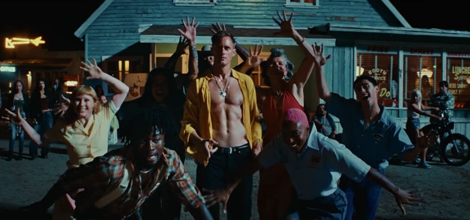 Rolling Stones lançam videoclipe de “Mr Charm” com Alexander Skarsgård
