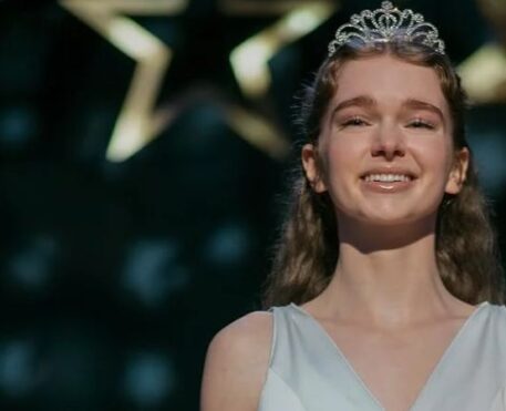 Carrie: série de Mike Flanagan é renovada para a 2ª temporada no Prime Video