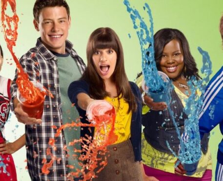 Glee está de volta: Disney+ encomenda reboot da série