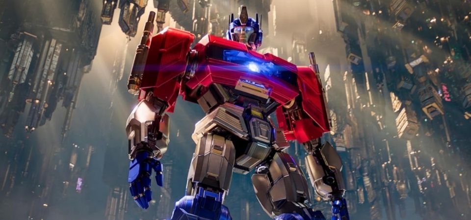 Michael Bay pode voltar a dirigir Transformers com Steven Spielberg na produção